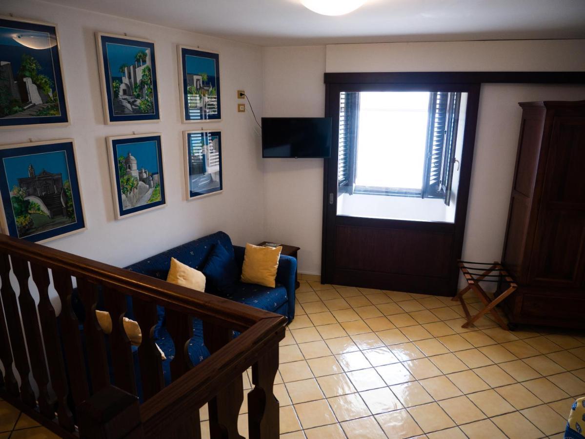 B&B Alta Marea Lipari מראה חיצוני תמונה